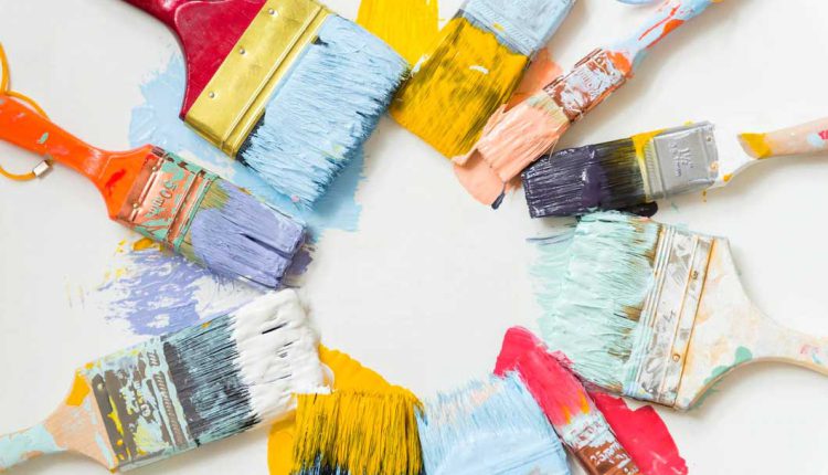 تفاوت رنگ اکریلیک ساختمانی با هنری