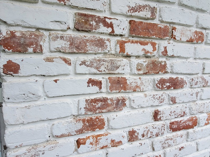 از بین بردن رنگ از آجر