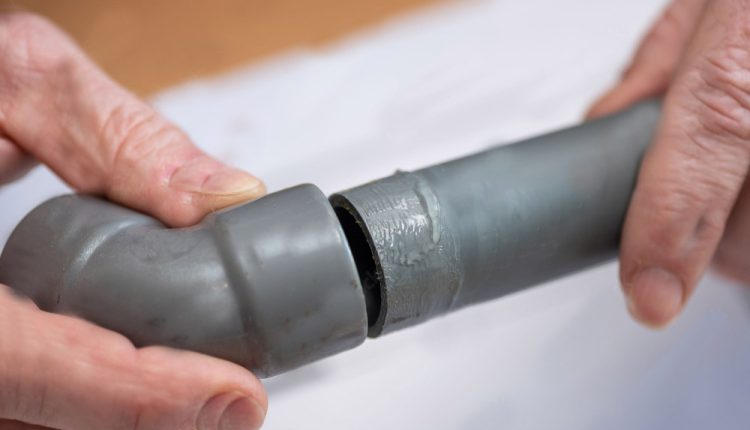 آموزش استفاده از چسب های PVC