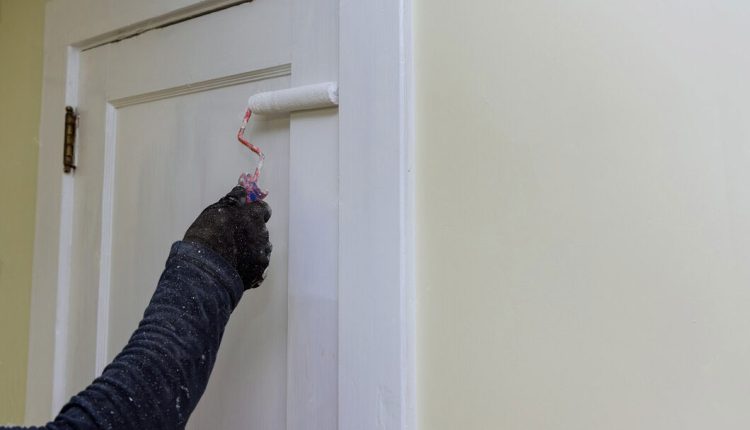 رنگ کردن در