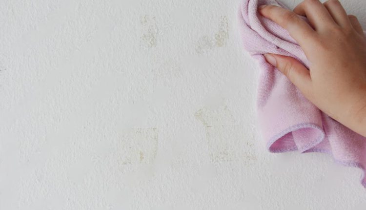 پاک کردن چسب