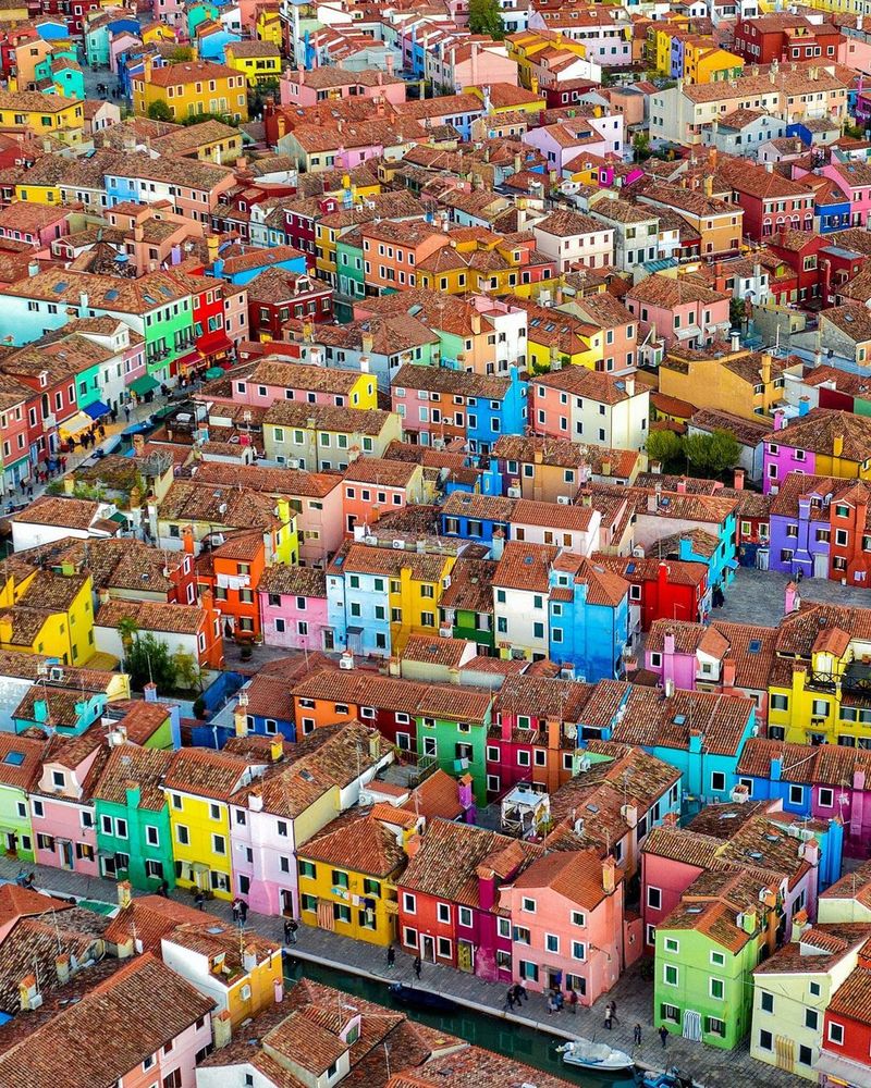 نمای هوایی 7 شهر رنگی دنیا