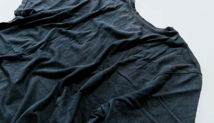 رنگ كردن لباس مشكی