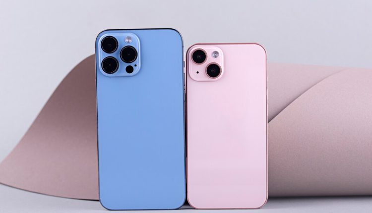 مقایسه رنگ های آیفون ۱۳