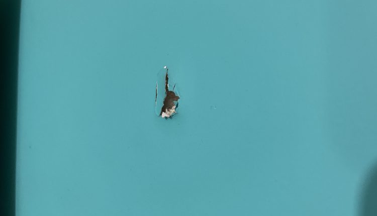 باد کردن رنگ دیوار و سقف