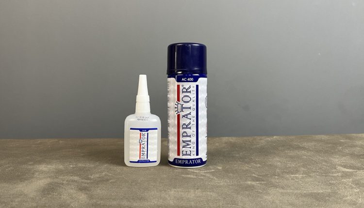 بهترین چسب برای تعمیر شیشه شکسته