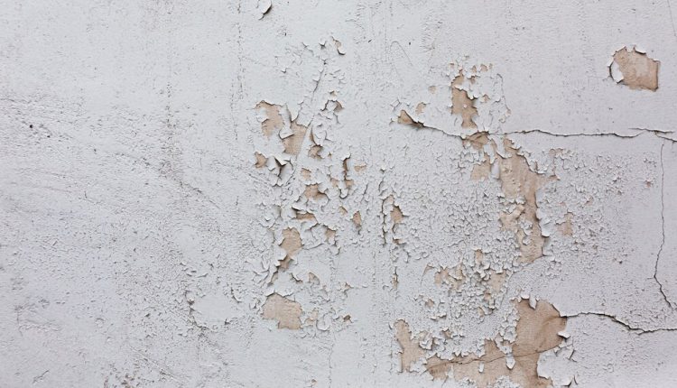 پوسته پوسته شدن رنگ