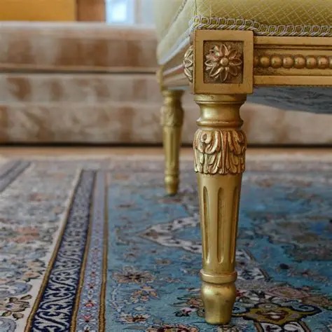 مبل کلاسیک و چسب زدن پایه آن