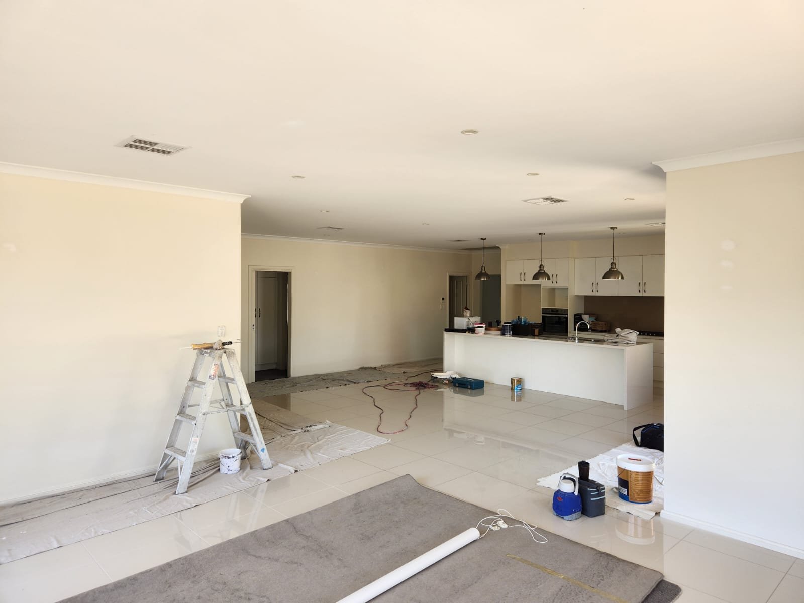 زمان لازم برای خشک شدن رنگ روغنی | چه عواملی موثر هستند؟